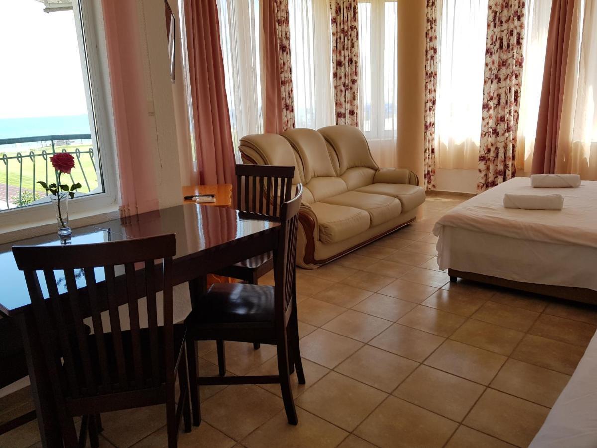 Sunny Island Obzor Hotel ภายนอก รูปภาพ