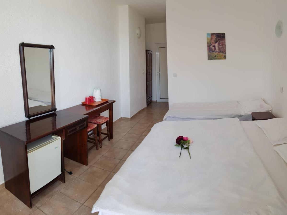 Sunny Island Obzor Hotel ภายนอก รูปภาพ