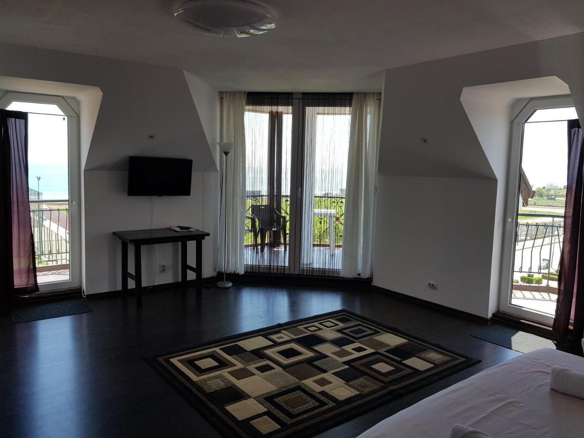 Sunny Island Obzor Hotel ภายนอก รูปภาพ