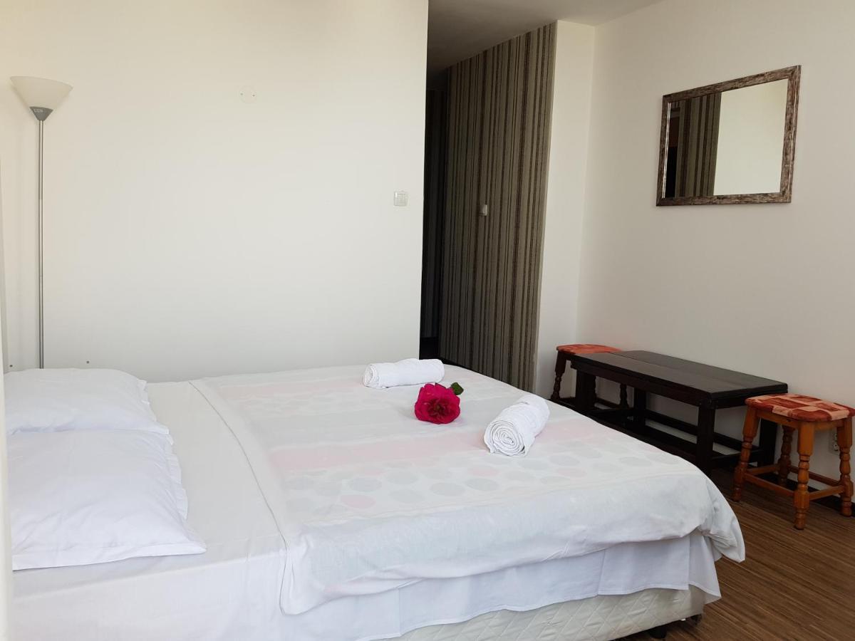 Sunny Island Obzor Hotel ภายนอก รูปภาพ